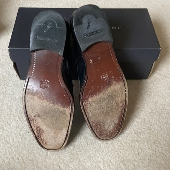 GIORGIO BRUTINI BLACK LOAFERS W TASSEL SZ 9M - Picture 6 of 6